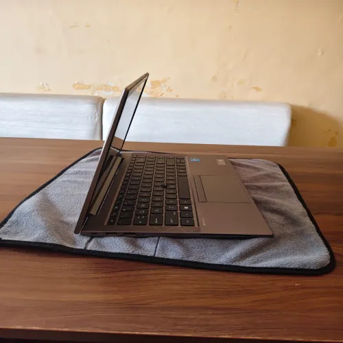 HP ZBook Firefly – Professional Mobile Workstation Laptop (i5 11 Gen, 8 GB 256 GB)